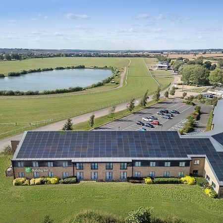 Holiday Inn Huntingdon Racecourse By Ihg Exterior foto
