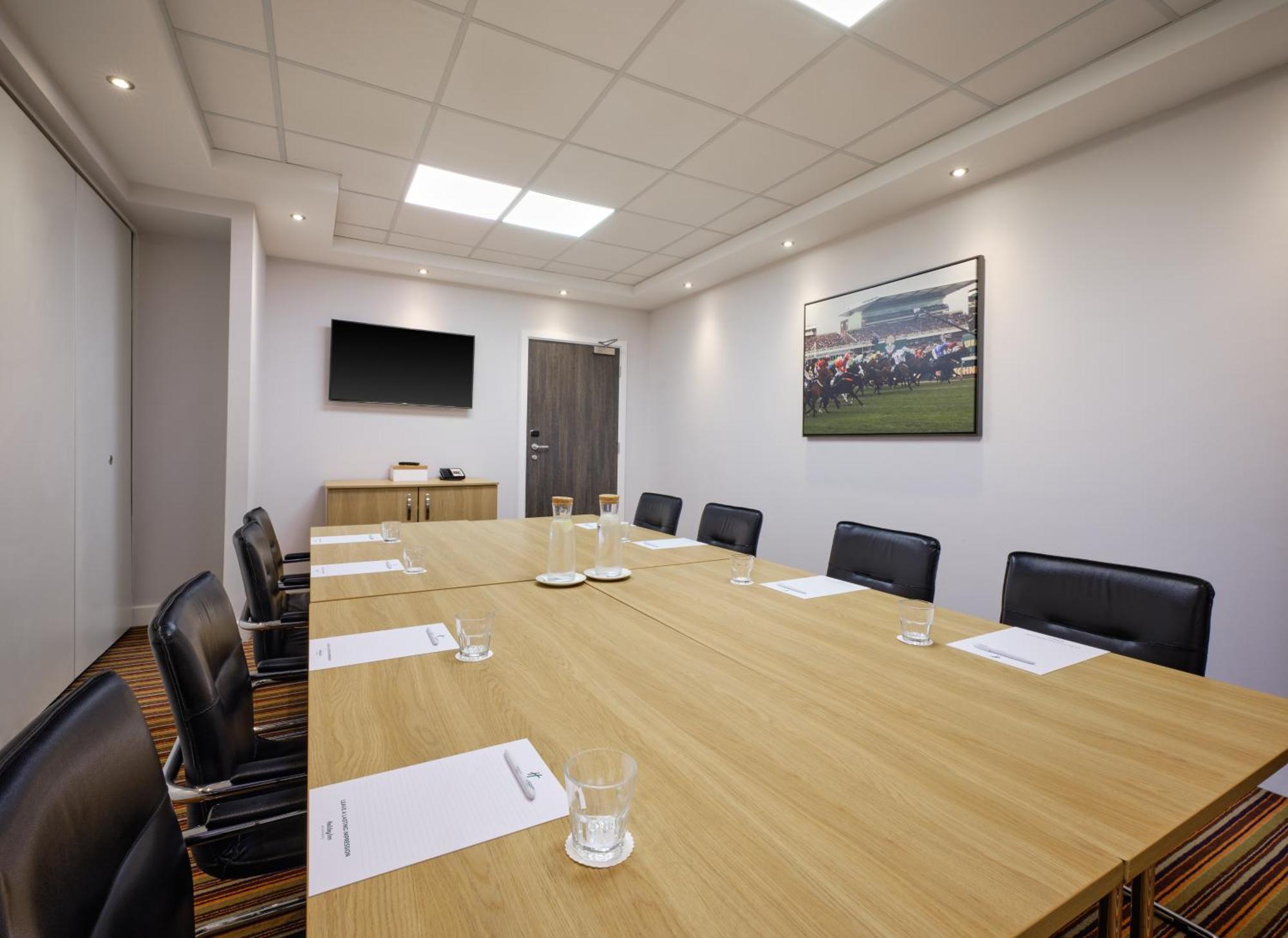Holiday Inn Huntingdon Racecourse By Ihg Exterior foto
